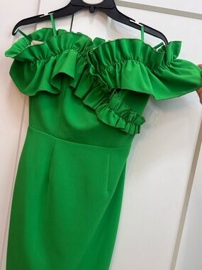Posh Couture Emerald Green One-Shoulder Ruffle Sheath Dress